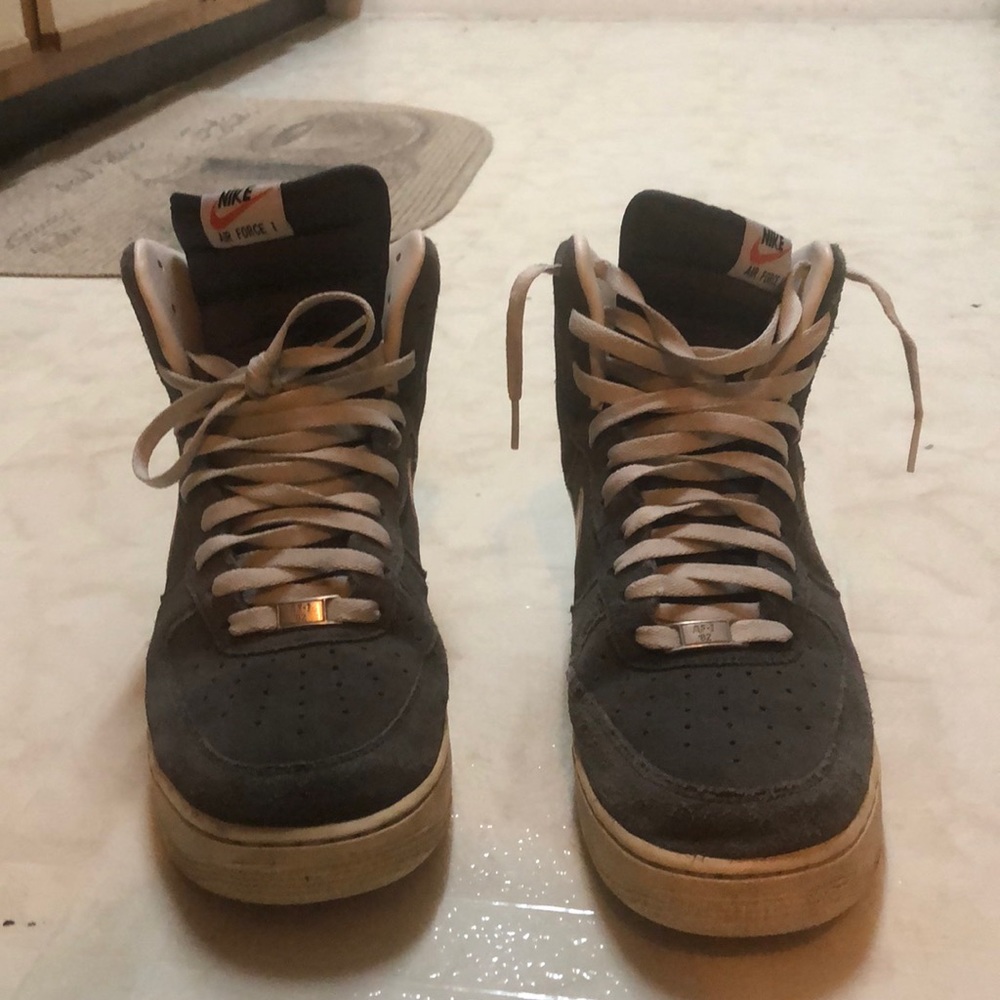Men’s Nike Air Force 1 grey suede. Size 10.5